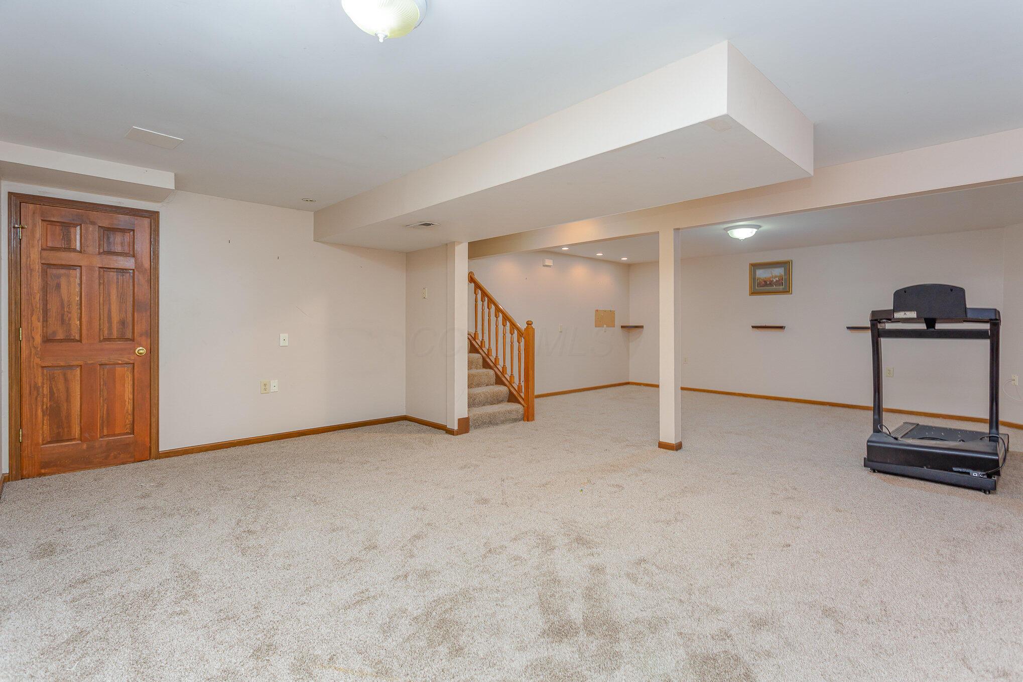143 Yehlshire Drive, Galloway, Ohio image 24