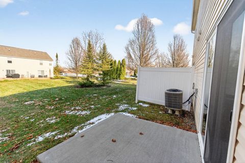 Tiny photo for 5478 Albany Terrace Way 1405 #1405, Westerville, OH 43081 (MLS # 225045472)
