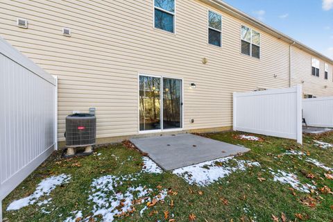Tiny photo for 5478 Albany Terrace Way 1405 #1405, Westerville, OH 43081 (MLS # 225045472)
