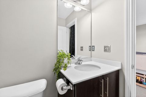 Tiny photo for 5478 Albany Terrace Way 1405 #1405, Westerville, OH 43081 (MLS # 225045472)