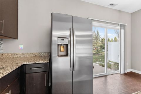 Tiny photo for 5478 Albany Terrace Way 1405 #1405, Westerville, OH 43081 (MLS # 225045472)