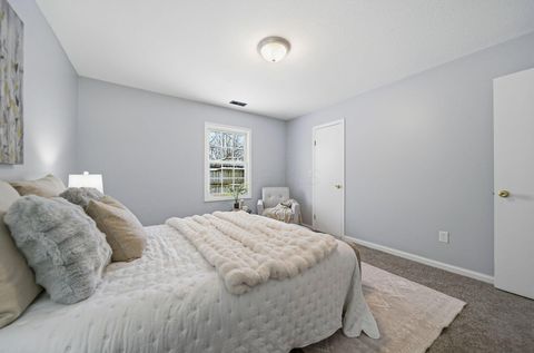 Tiny photo for 2585 Millview Drive, Columbus, OH 43207 (MLS # 225044670)