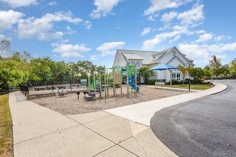 Tiny photo for 2260 Tournament Way, Grove City, OH 43123 (MLS # 225041087)