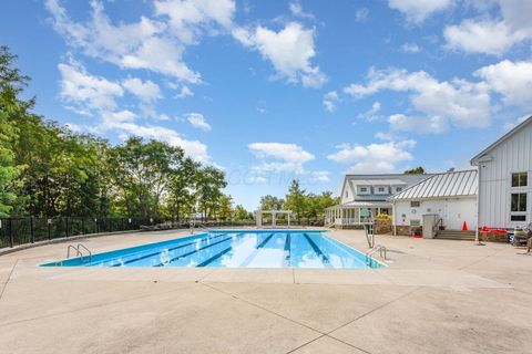 Tiny photo for 2260 Tournament Way, Grove City, OH 43123 (MLS # 225041087)