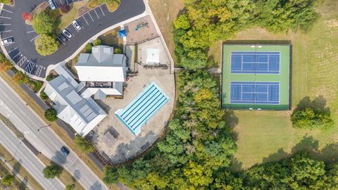 Tiny photo for 2260 Tournament Way, Grove City, OH 43123 (MLS # 225041087)