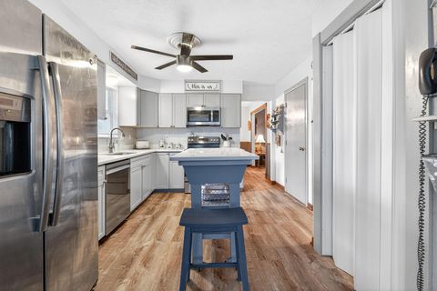 Tiny photo for 4148 Panorama Drive, Columbus, OH 43230 (MLS # 226014670)