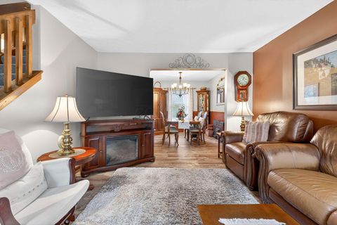 Tiny photo for 4148 Panorama Drive, Columbus, OH 43230 (MLS # 226014670)