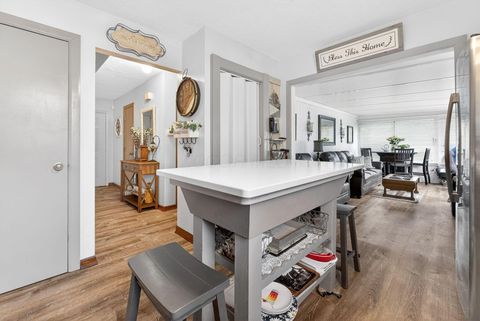 Tiny photo for 4148 Panorama Drive, Columbus, OH 43230 (MLS # 226014670)