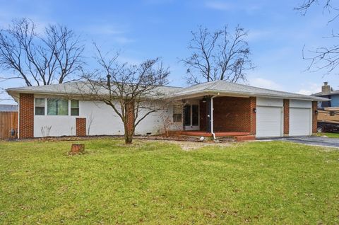 Photo of 3585 Alkire Road, Grove City, OH 43123 (MLS # 226000022)