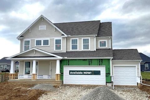 Photo of 5447 Scotch Woods Drive, Grove City, OH 43123 (MLS # 225036827)