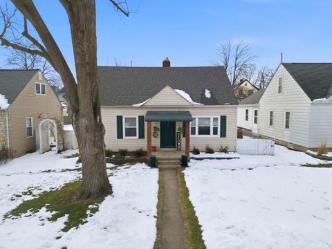 Photo of 805 Timberman Road, Columbus, OH 43212 (MLS # 226004176)