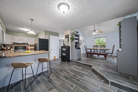 Tiny photo for 6732 London Groveport Road, Grove City, OH 43123 (MLS # 226014040)