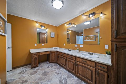 Tiny photo for 6732 London Groveport Road, Grove City, OH 43123 (MLS # 226014040)