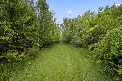 Tiny photo for 6732 London Groveport Road, Grove City, OH 43123 (MLS # 226014040)