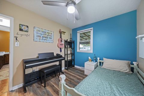 Tiny photo for 6732 London Groveport Road, Grove City, OH 43123 (MLS # 226014040)