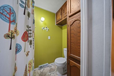 Tiny photo for 6732 London Groveport Road, Grove City, OH 43123 (MLS # 226014040)