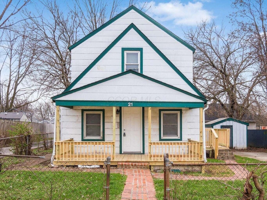 Photo of 21 Benfield Avenue, Columbus, OH 43207 (MLS # 226034762)