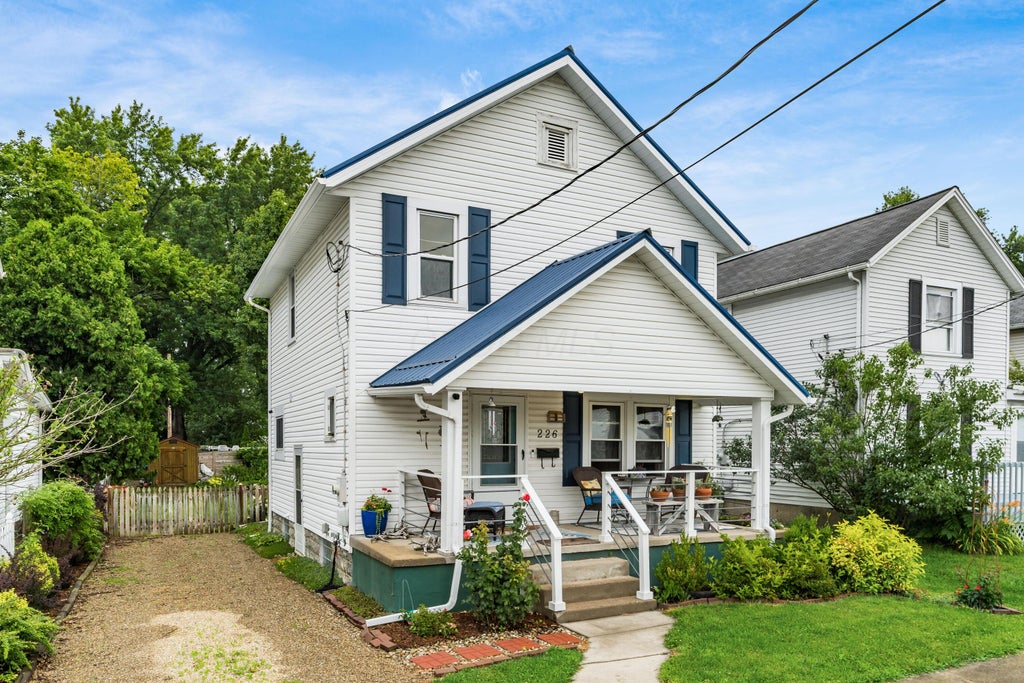 Photo of 226 Cambria Street, Newark, OH 43055 (MLS # 226023047)