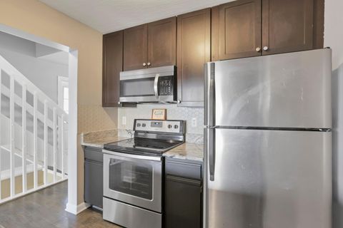 Tiny photo for 2540 Dahlia Way 26D #26D, Columbus, OH 43235 (MLS # 225045403)