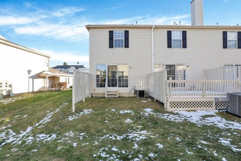 Tiny photo for 2540 Dahlia Way 26D #26D, Columbus, OH 43235 (MLS # 225045403)