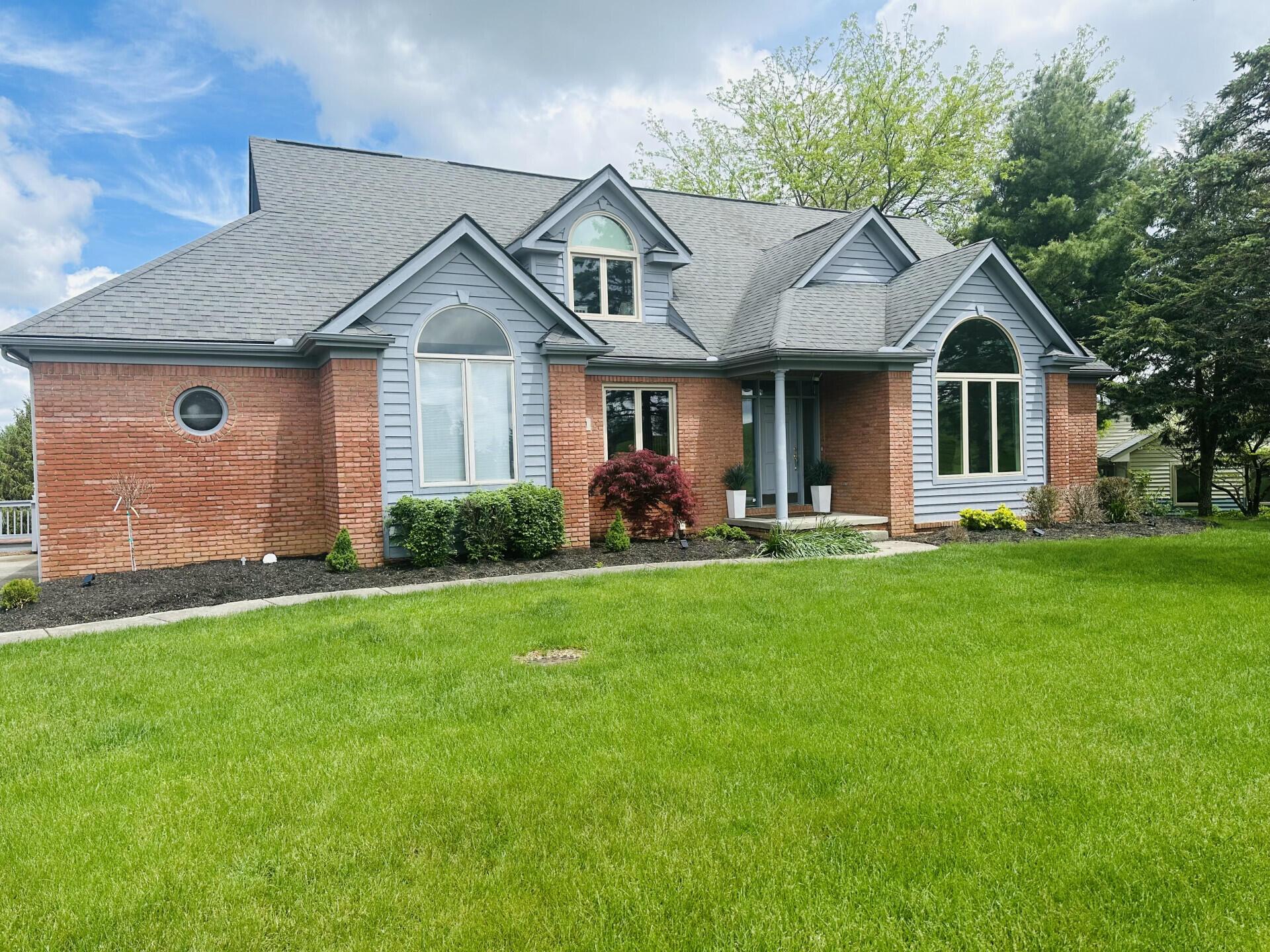 391 Bryn Du Drive, Granville, Ohio image 1