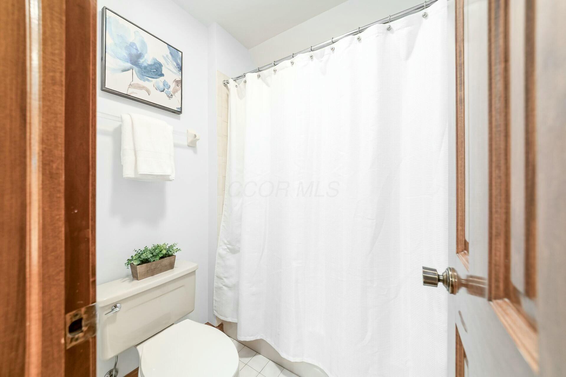 8560 Cartney Court, Dublin, Ohio image 32