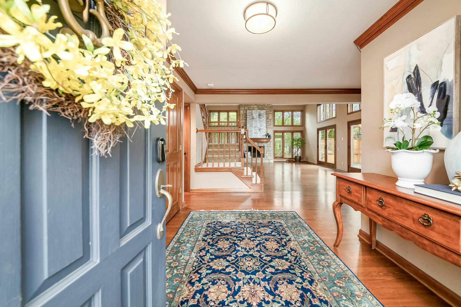 8560 Cartney Court, Dublin, Ohio image 3