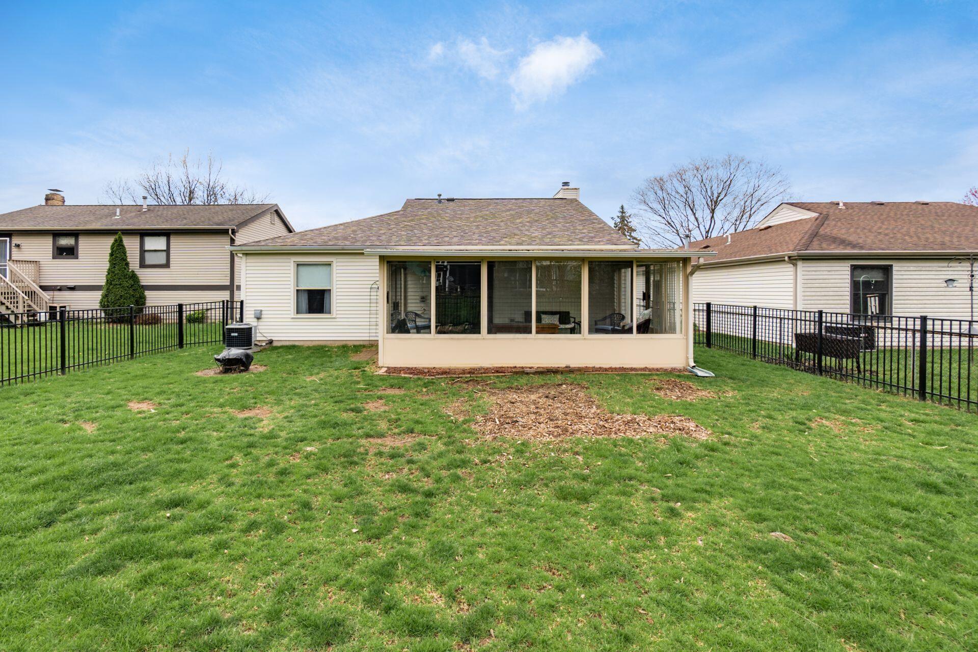 3188 Heatherside Drive, Dublin, Ohio image 26
