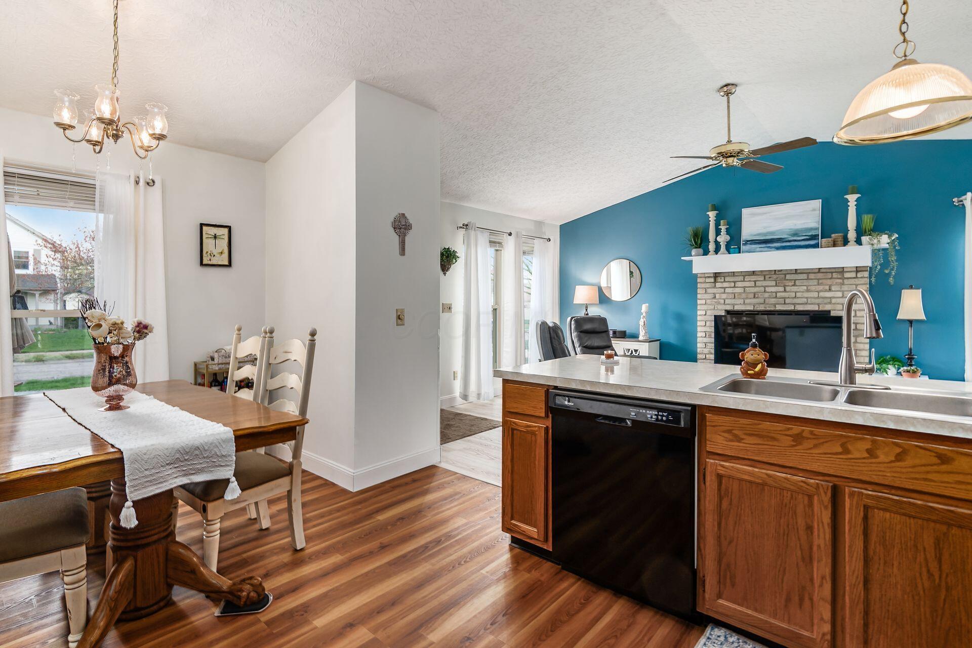3188 Heatherside Drive, Dublin, Ohio image 10