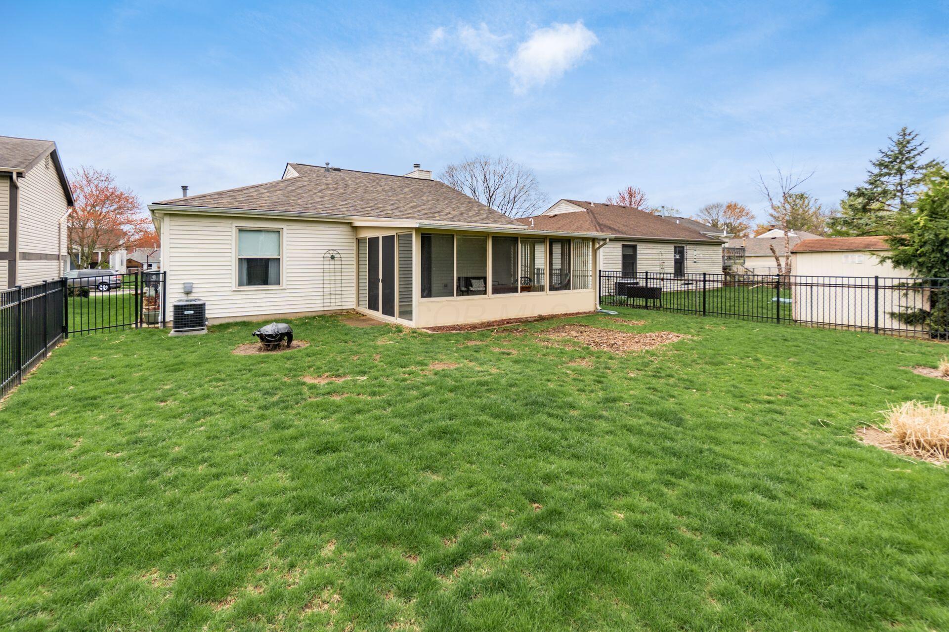 3188 Heatherside Drive, Dublin, Ohio image 25