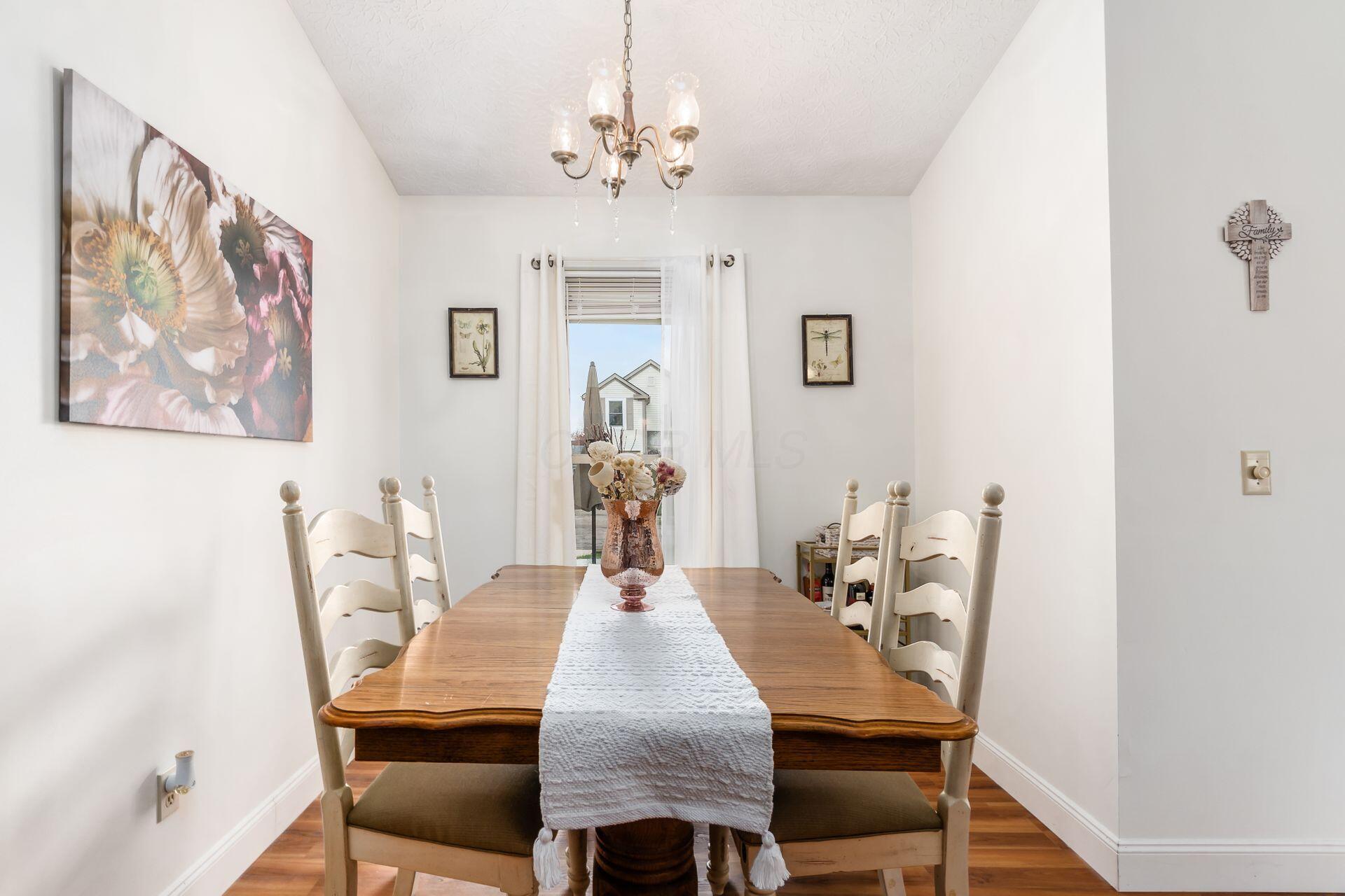 3188 Heatherside Drive, Dublin, Ohio image 11