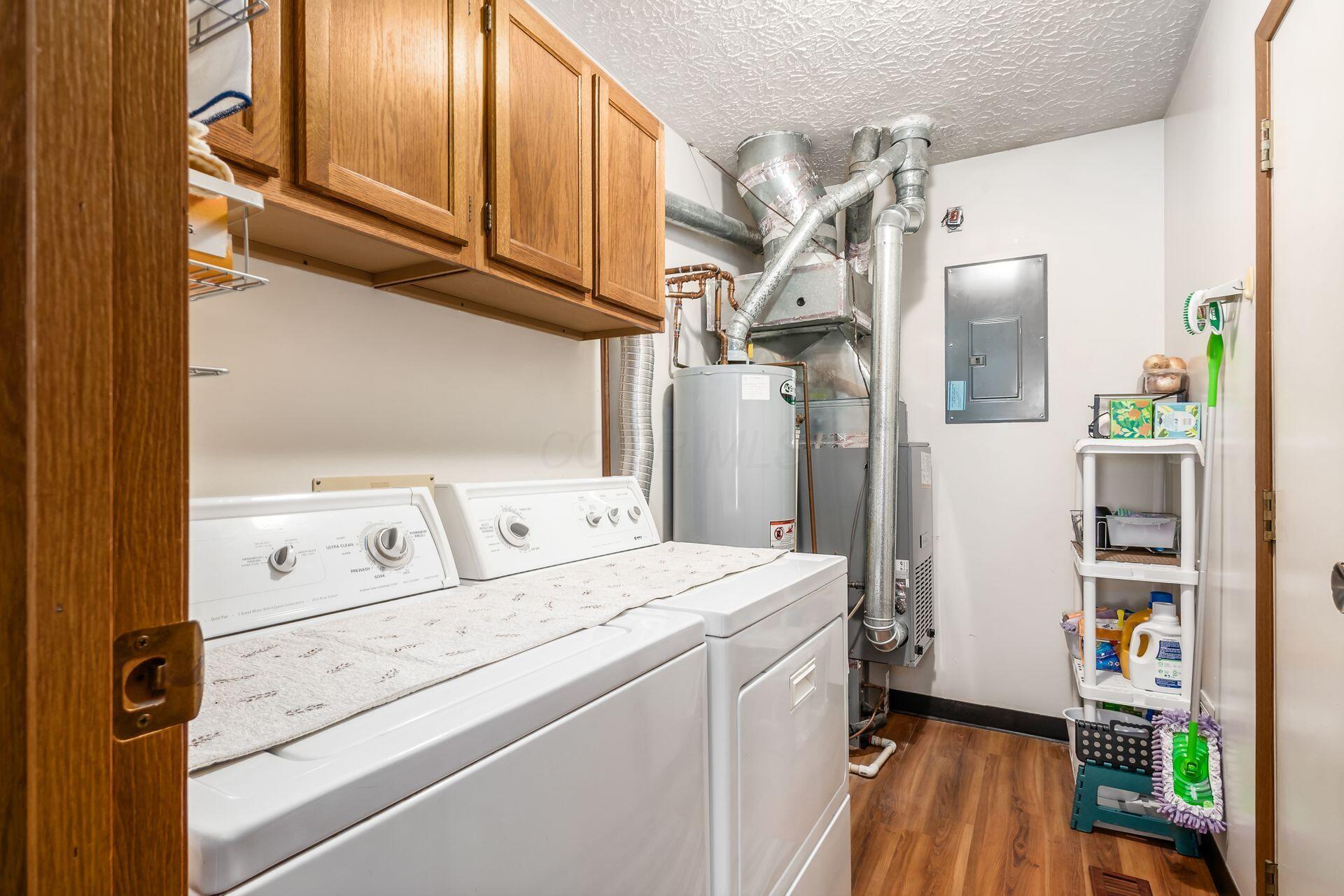 3188 Heatherside Drive, Dublin, Ohio image 13