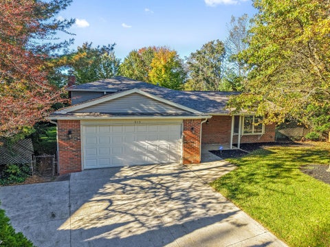 Tiny photo for 315 Warlock Court, Columbus, OH 43230 (MLS # 226039769)