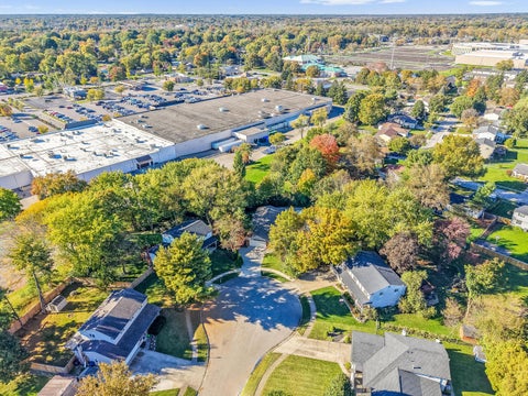 Tiny photo for 315 Warlock Court, Columbus, OH 43230 (MLS # 226039769)