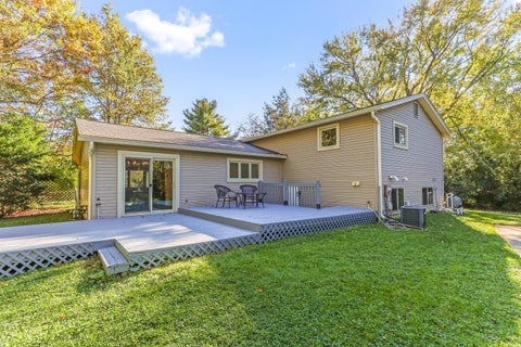 Tiny photo for 315 Warlock Court, Columbus, OH 43230 (MLS # 226039769)