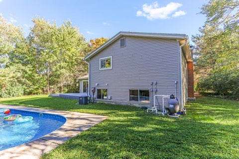 Tiny photo for 315 Warlock Court, Columbus, OH 43230 (MLS # 226039769)