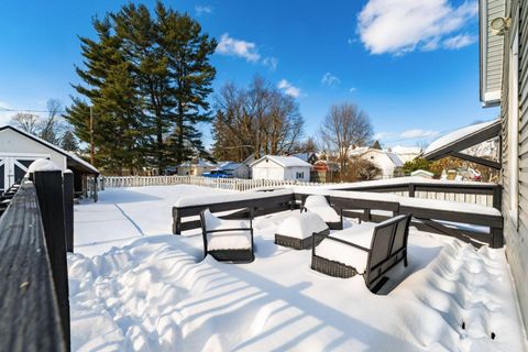 Tiny photo for 185 N 10th Street, Newark, OH 43055 (MLS # 226002729)