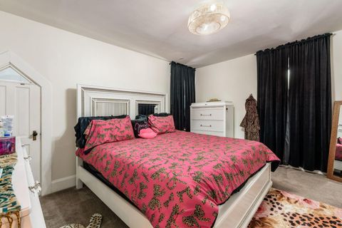 Tiny photo for 185 N 10th Street, Newark, OH 43055 (MLS # 226002729)