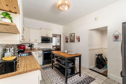 Tiny photo for 185 N 10th Street, Newark, OH 43055 (MLS # 226002729)