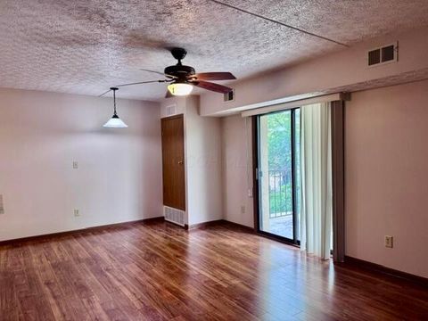 Tiny photo for 5970 Sharon Woods Boulevard 200 #200, Columbus, OH 43229 (MLS # 226020877)