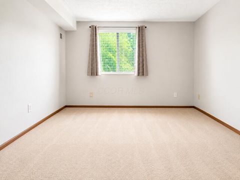 Tiny photo for 5970 Sharon Woods Boulevard 200 #200, Columbus, OH 43229 (MLS # 226020877)