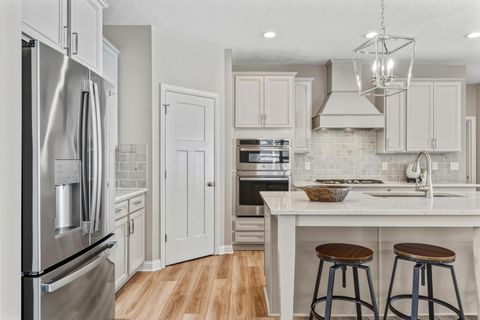 Tiny photo for 5552 Jessica Lane W, Powell, OH 43065 (MLS # 226003234)