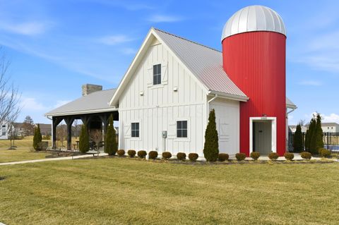 Tiny photo for 5552 Jessica Lane W, Powell, OH 43065 (MLS # 226003234)