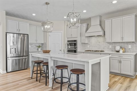 Tiny photo for 5552 Jessica Lane W, Powell, OH 43065 (MLS # 226003234)