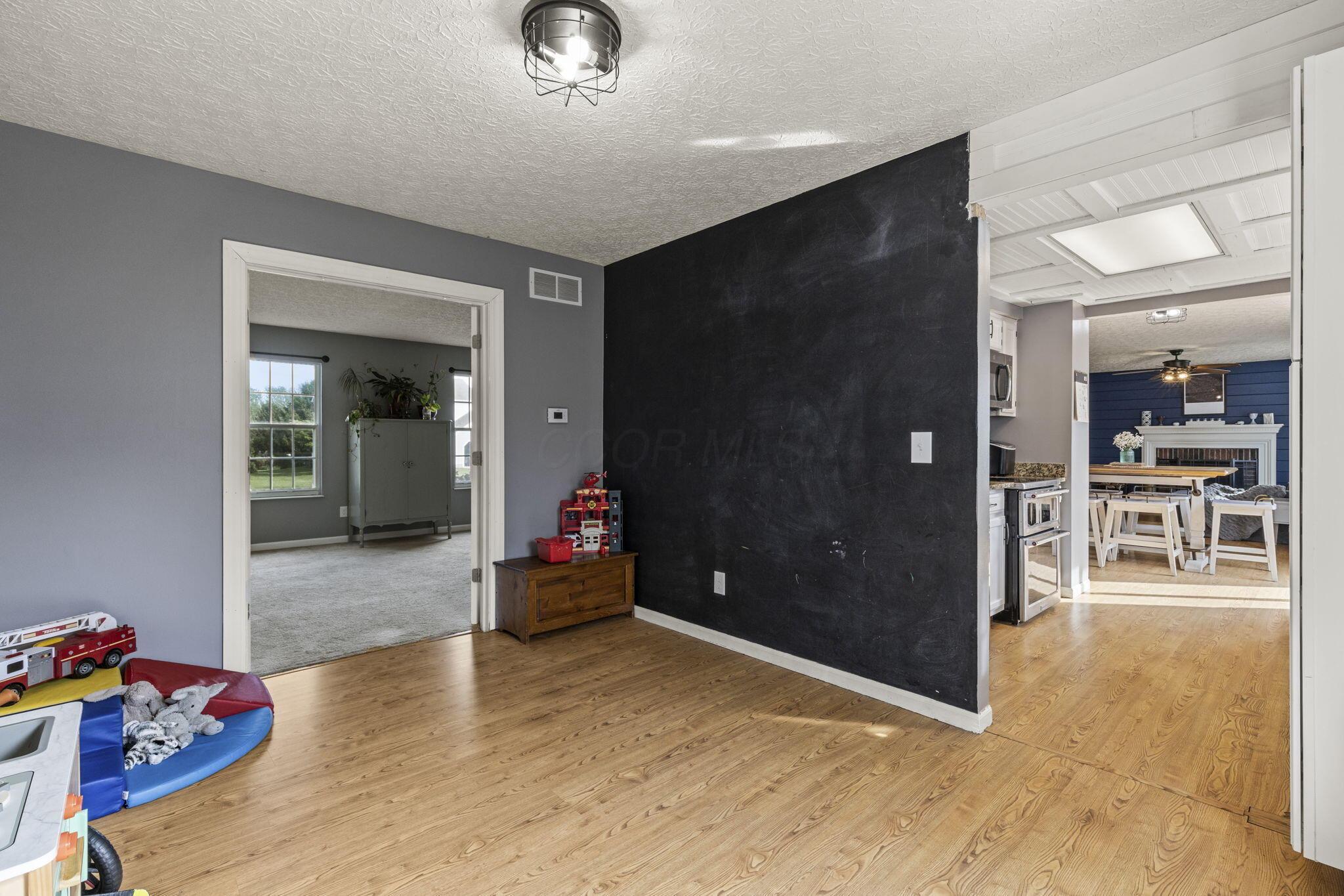 1429 River Trail Drive, Grove City, Ohio image 13