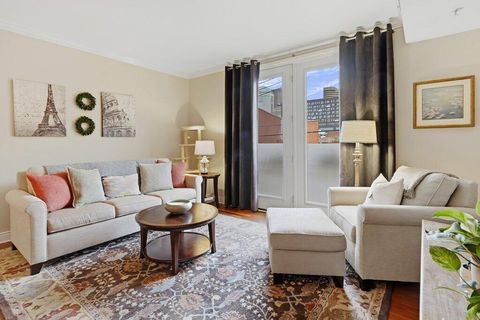 Photo of 117 E Noble Street 2 #2, Columbus, OH 43215 (MLS # 226018504)