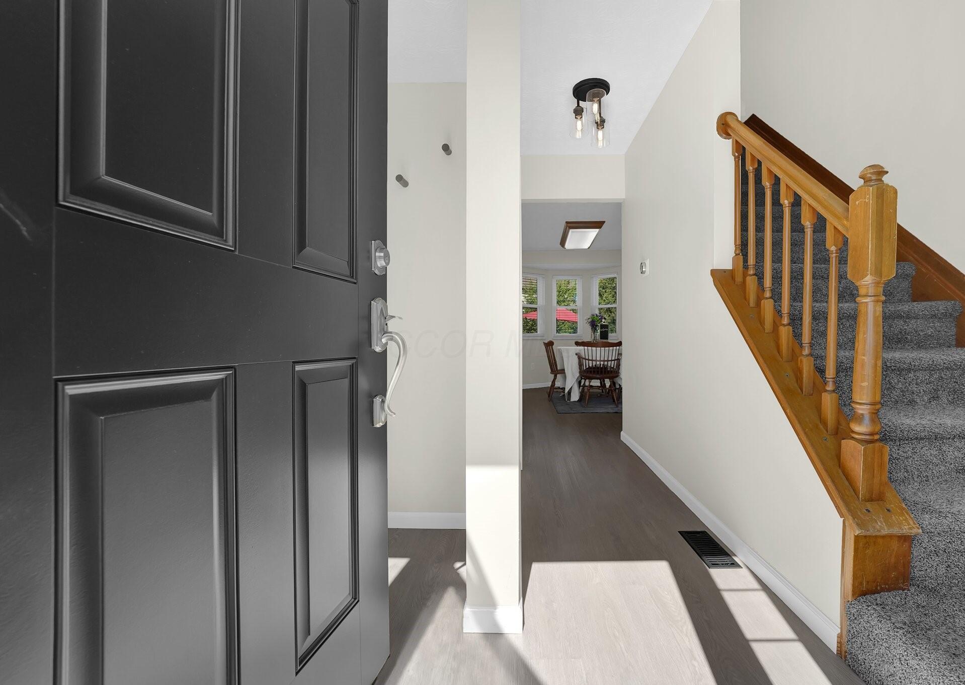 7567 Simmswood Court, Dublin, Ohio image 3