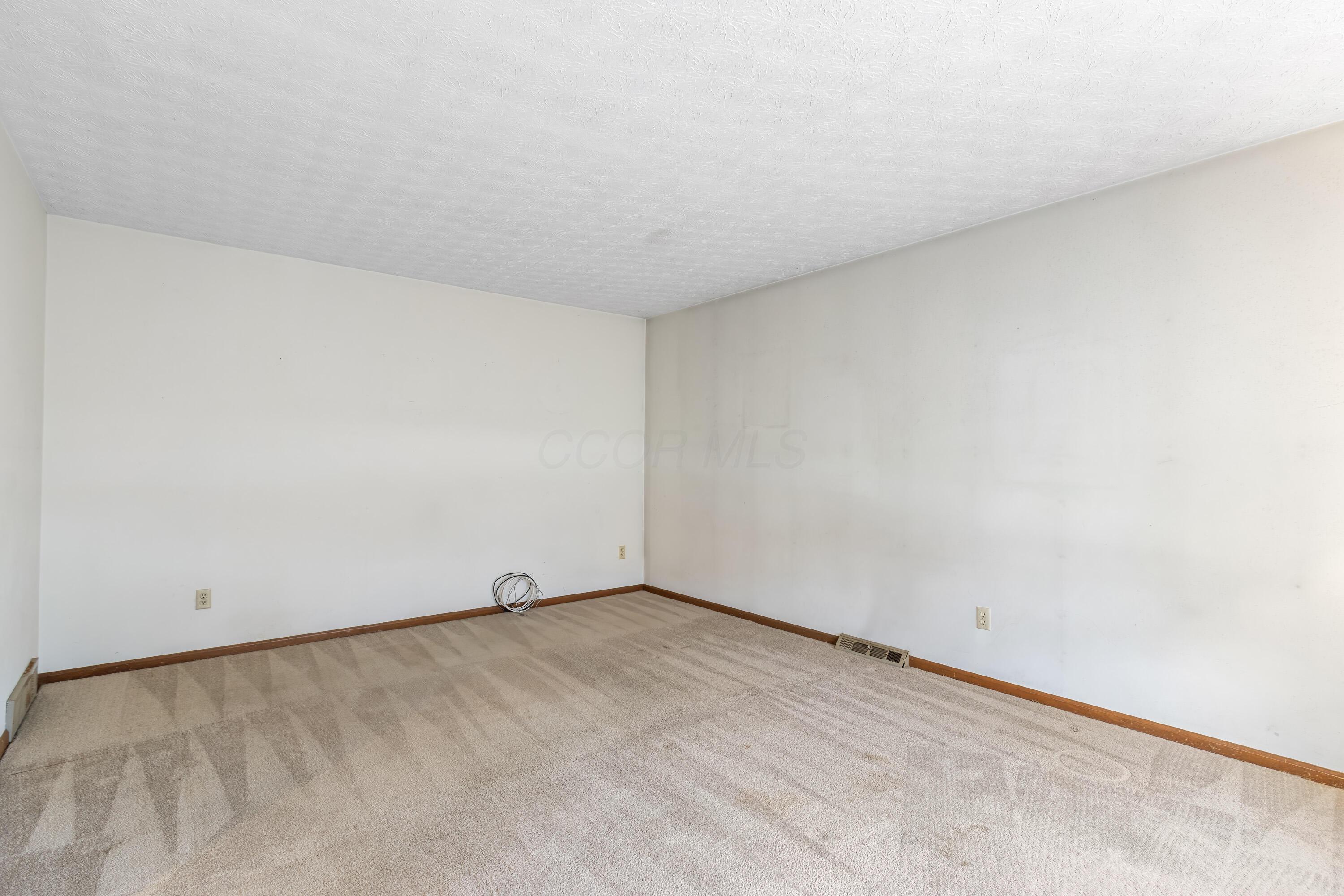 1091 Matterhorn Drive, Reynoldsburg, Ohio image 21