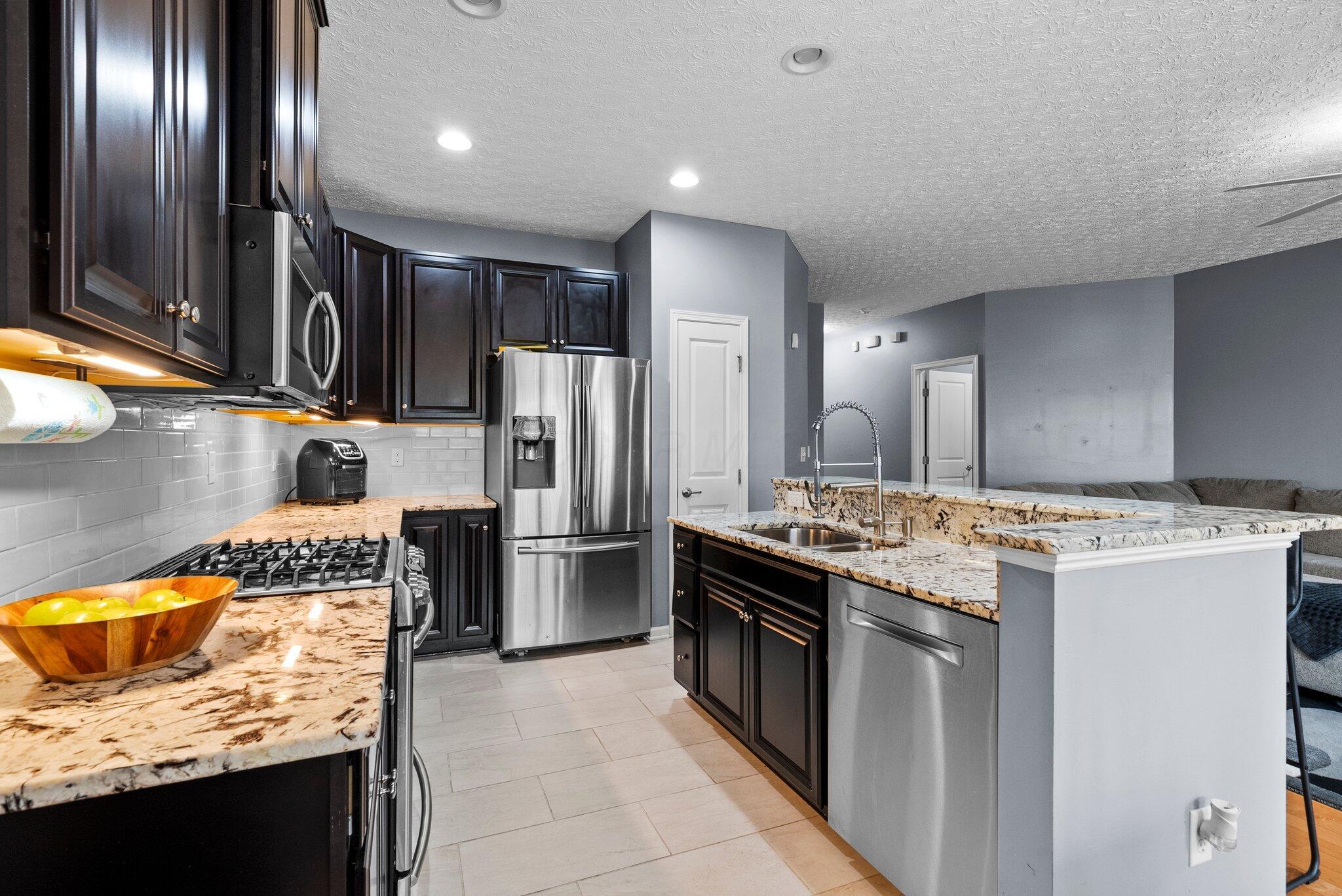 2010 Sugar Mill Drive, Pataskala, Ohio image 15