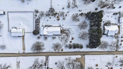 Tiny photo for 15700 Sherri Drive, Mount Vernon, OH 43050 (MLS # 226003222)